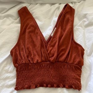 Rust smocked crop tank NWOT